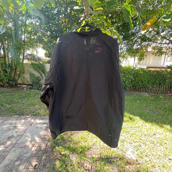 Nike A.P.S. Men's Repel Versatile Bomber Jacket - Picture 16 of 16
